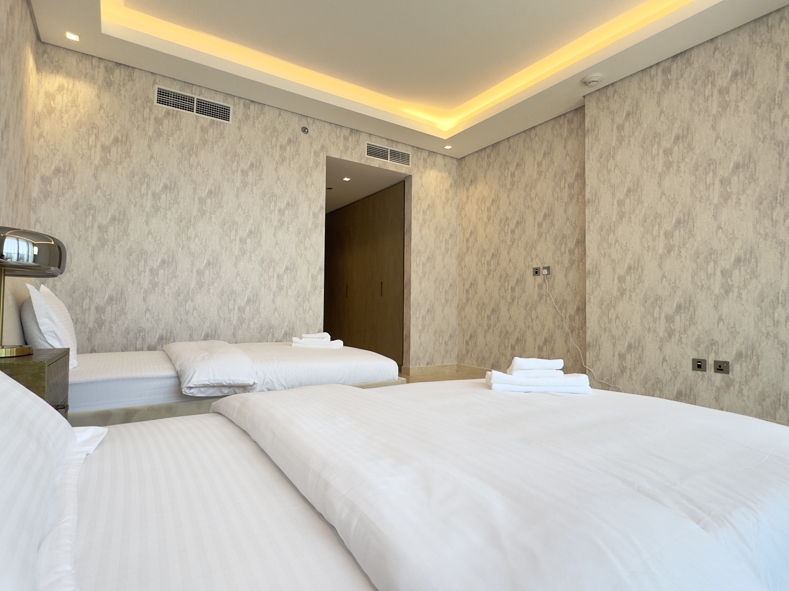 High Floor 2BR - 9