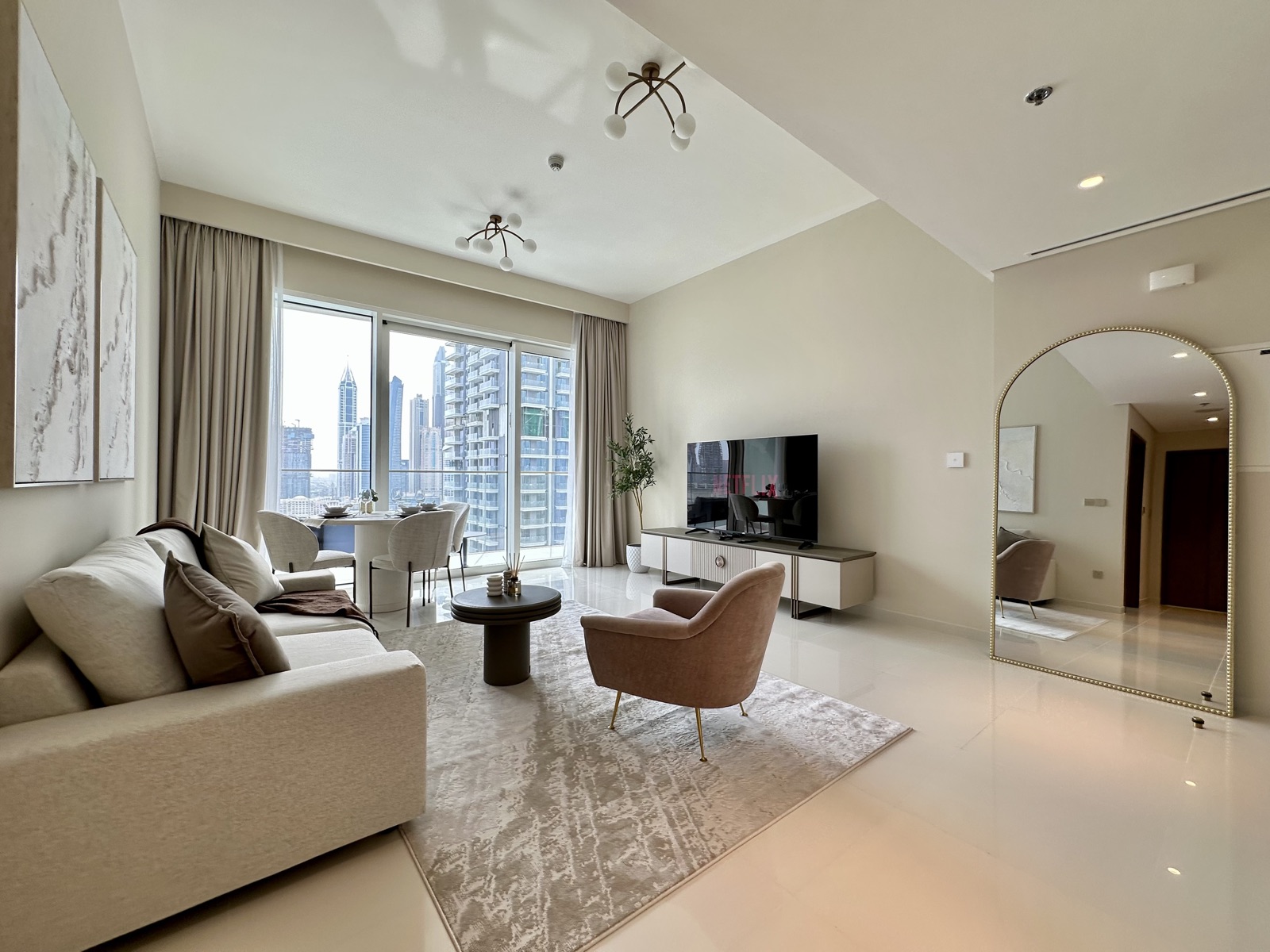 High Floor 1BR - 5